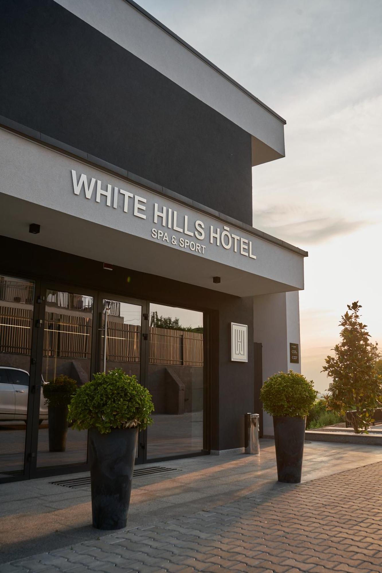 White Hills Hotel Spa&Sport Uzjhorod Eksteriør bilde